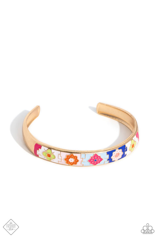 Multicolored Moment Gold