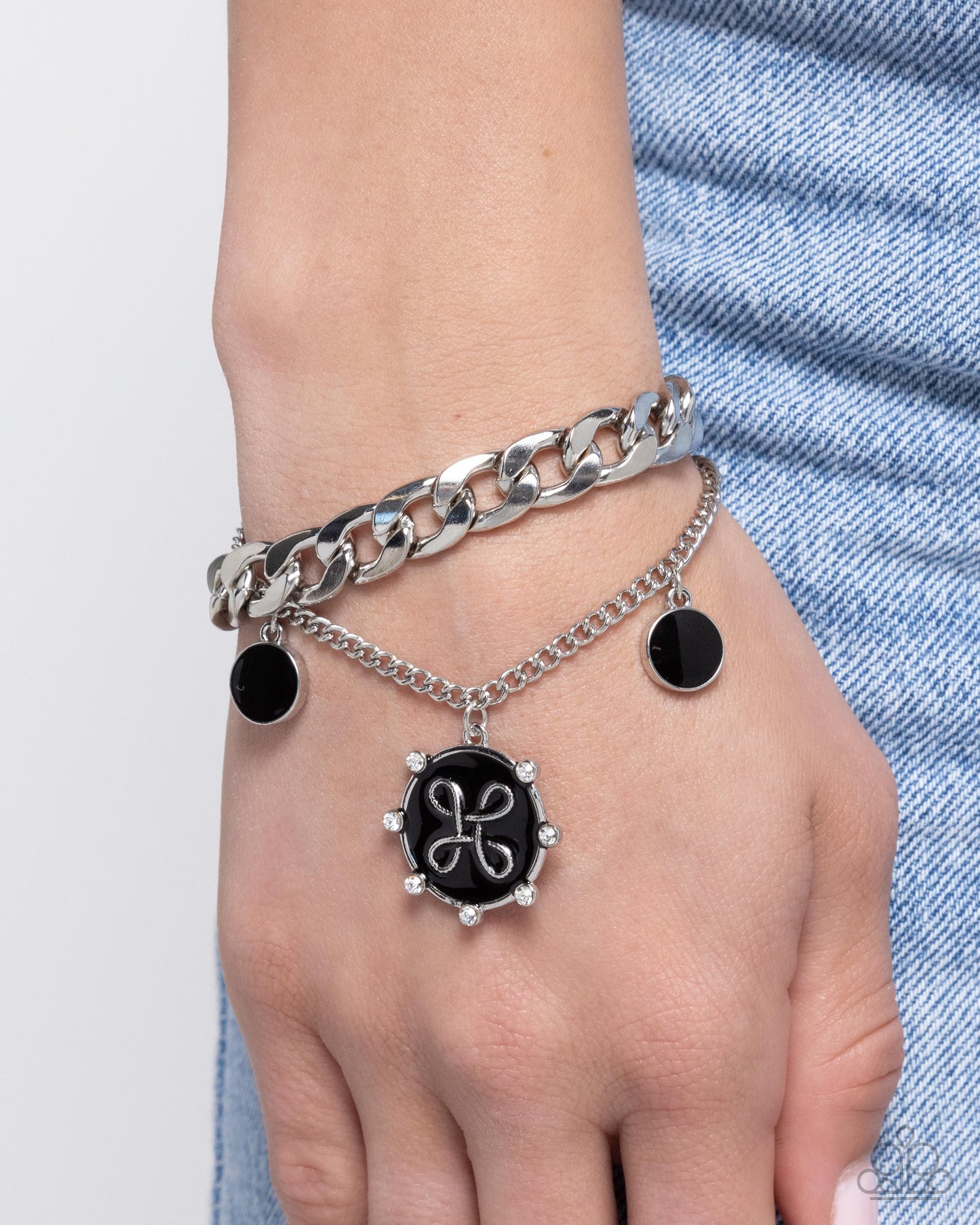 Preppy Present Black